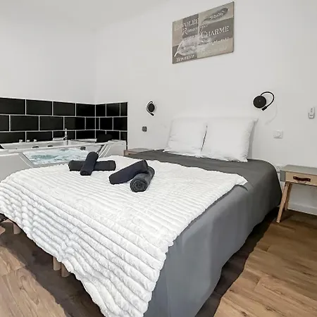 Balneo Privee & Cinema Xxl - Premium A * توركوان